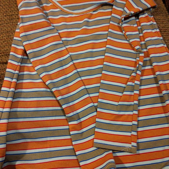 Shirts - Picture 4 of 5